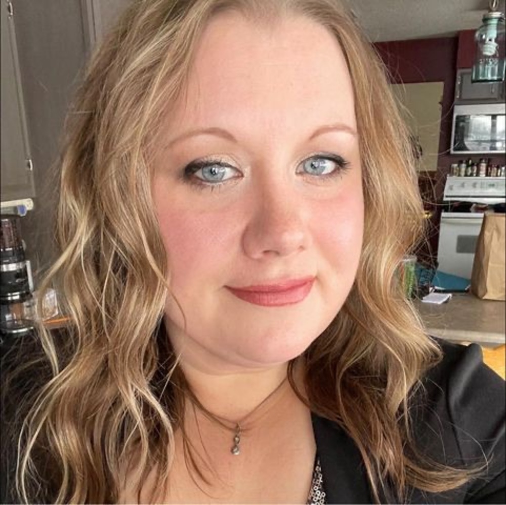Meet your Posher, Brandi